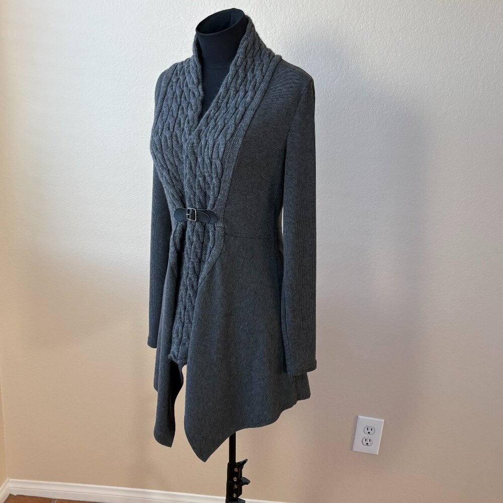 Dressfo Cardigan Sweater With Buckle Size 4 Grey Long Sleeve Feminine Casual
